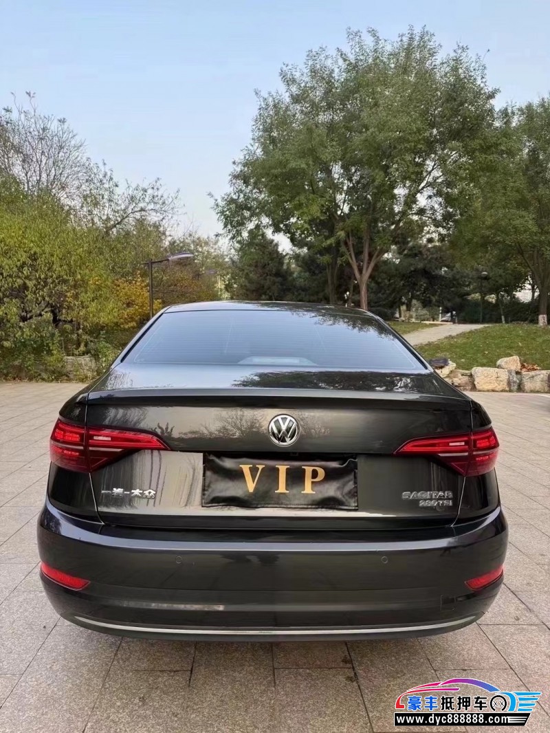 20年大众速腾轿车抵押车出售