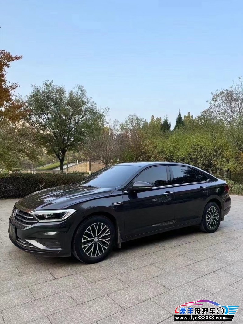 20年大众速腾轿车抵押车出售