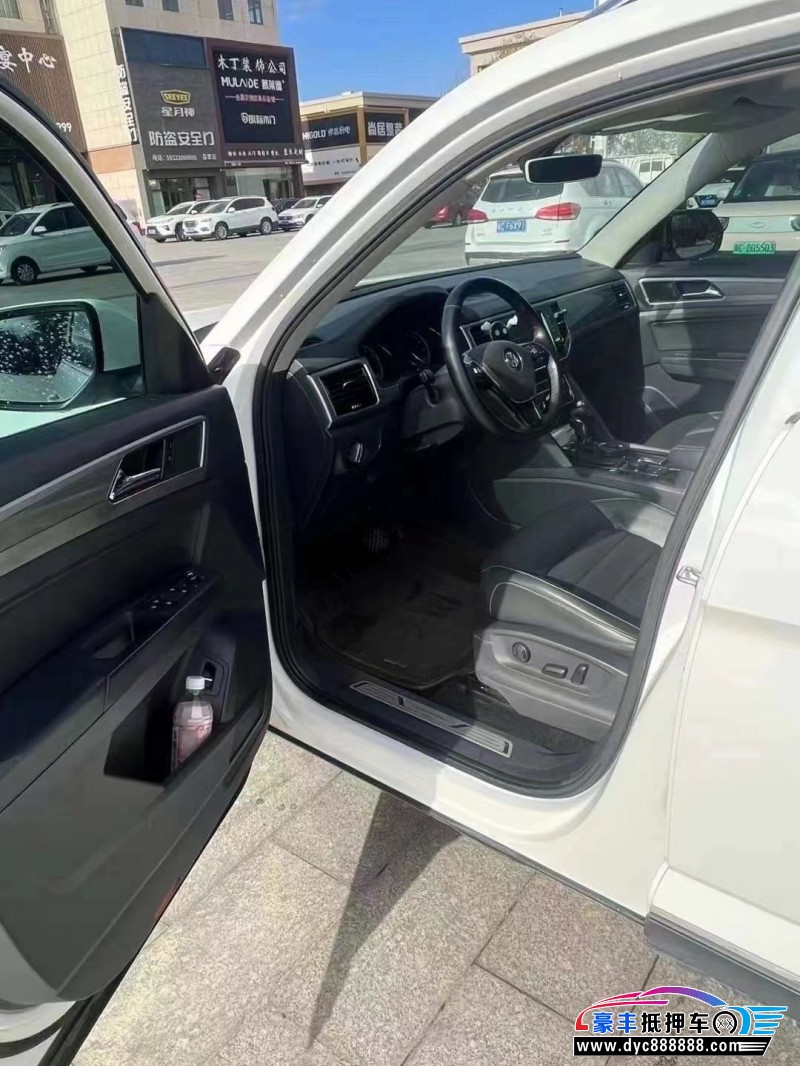 18年大众途昂轿车抵押车出售