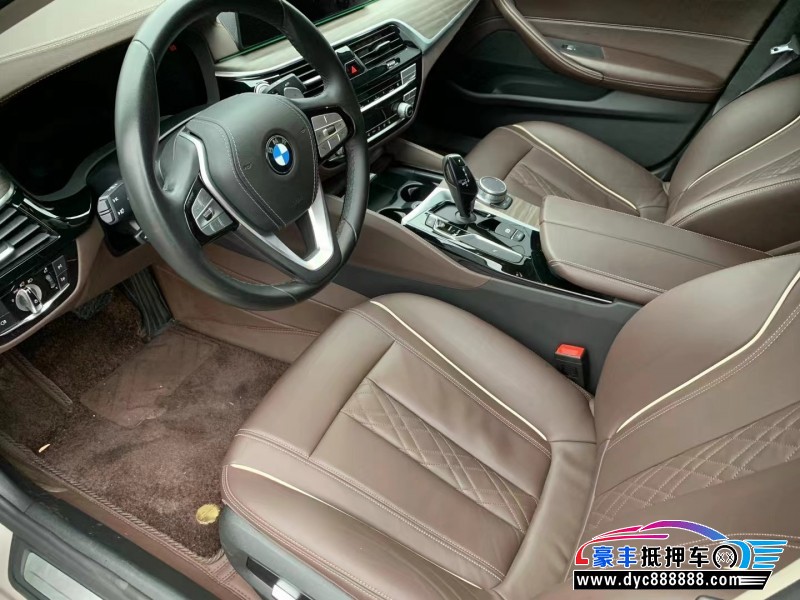 22年宝马5系轿车抵押车出售