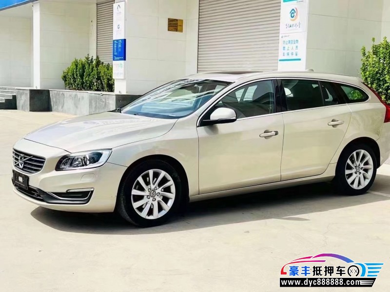 17年沃尔沃V60轿车抵押车出售