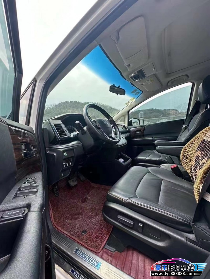 16年本田艾力绅轿车抵押车出售