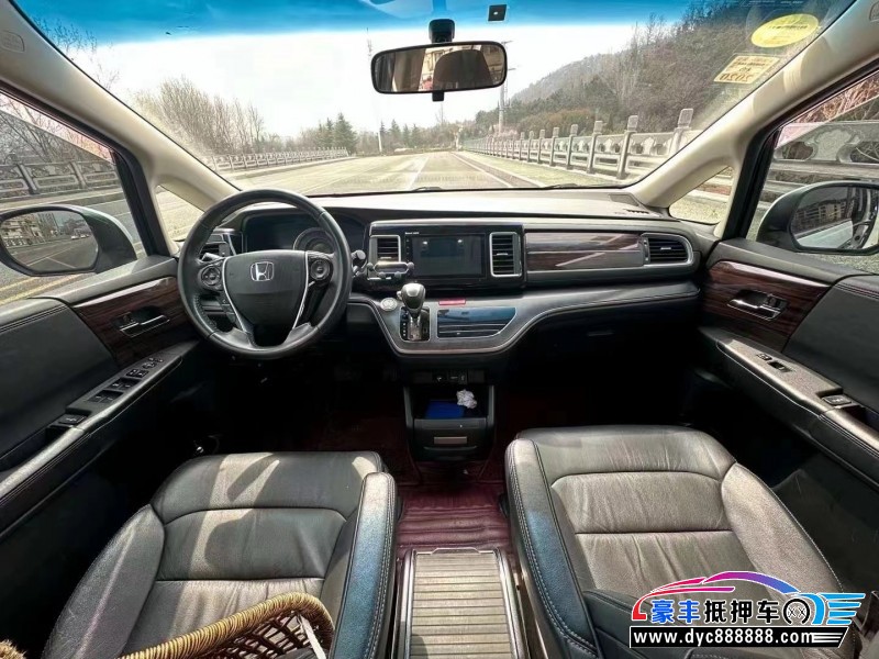 16年本田艾力绅轿车抵押车出售