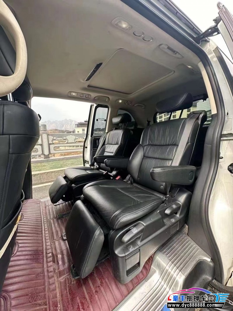 16年本田艾力绅轿车抵押车出售