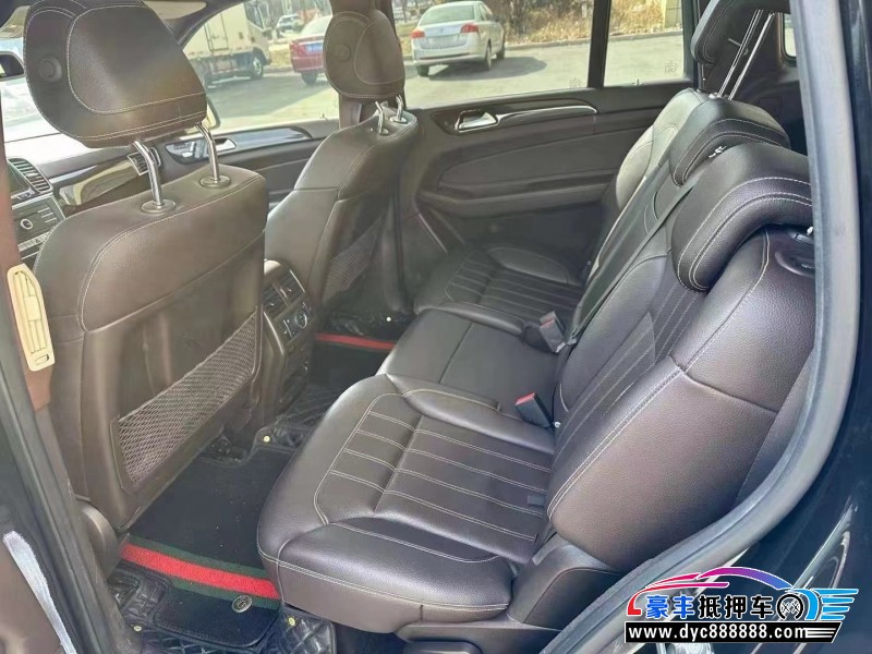 19年奔驰CLS级轿车抵押车出售