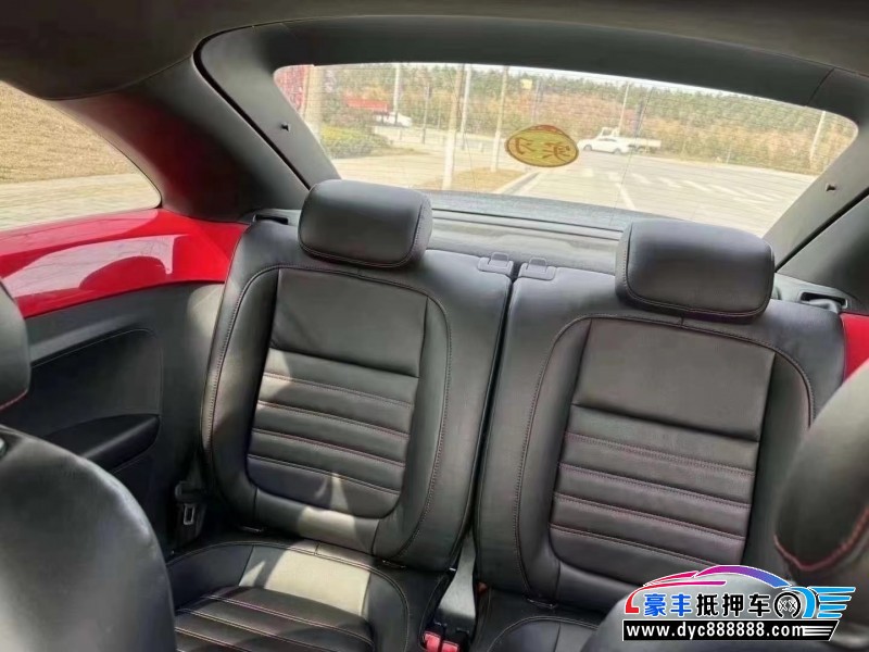 14年大众甲壳虫轿车抵押车出售