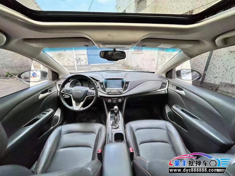 20年雪佛兰科鲁泽轿车抵押车出售