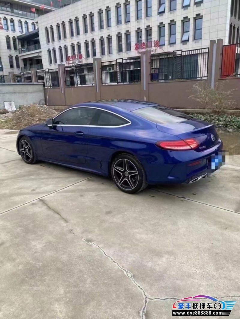 20年奔驰C轿车抵押车出售