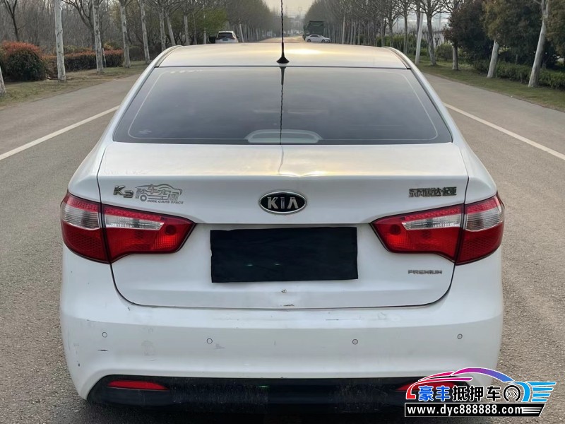 11年起亚K2轿车抵押车出售