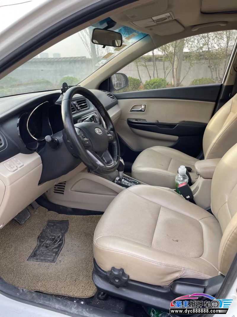 11年起亚K2轿车抵押车出售