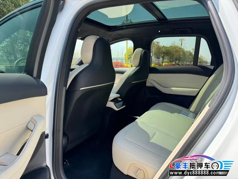 23年蔚来ES6轿车抵押车出售