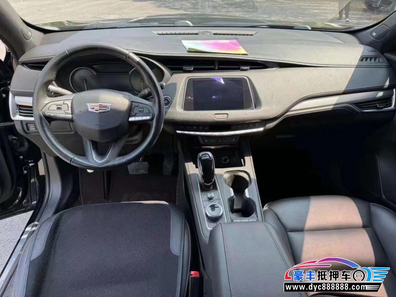 20年凯迪拉克XT4轿车抵押车出售