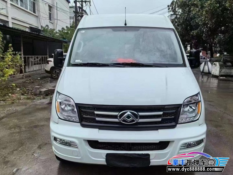 22年上汽大通V80轿车抵押车出售