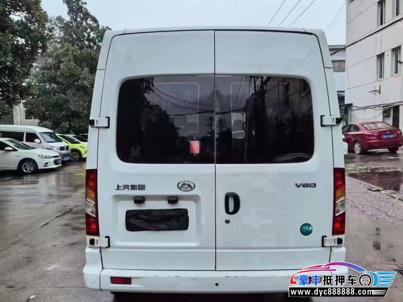 22年上汽大通V80轿车抵押车出售