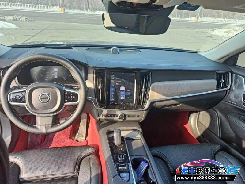 21年沃尔沃v90轿车抵押车出售