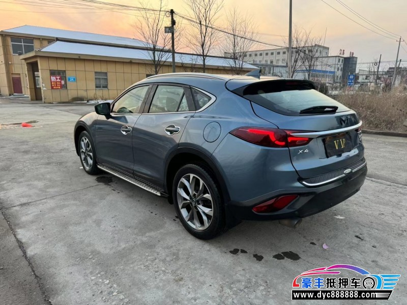 16年马自达CX-4轿车抵押车出售