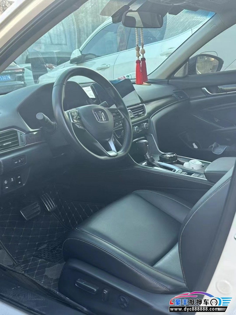 22年本田雅阁轿车抵押车出售