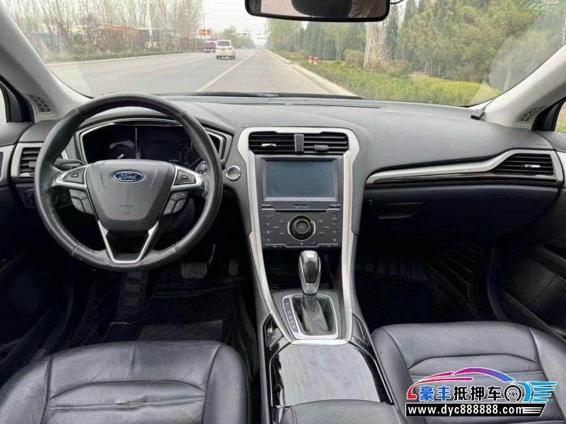 15年福特蒙迪欧轿车抵押车出售