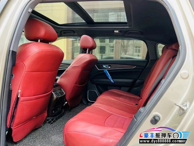 17年本田UR-V轿车抵押车出售