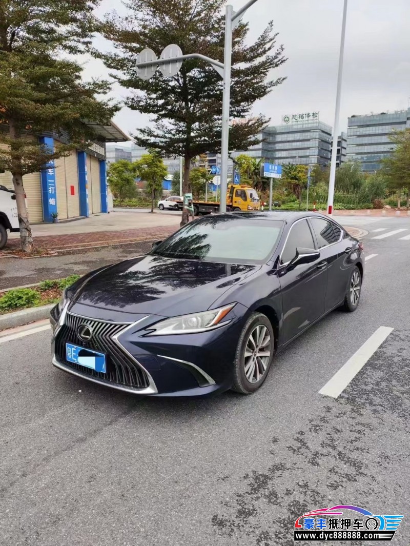 20年雷克萨斯ES轿车抵押车出售