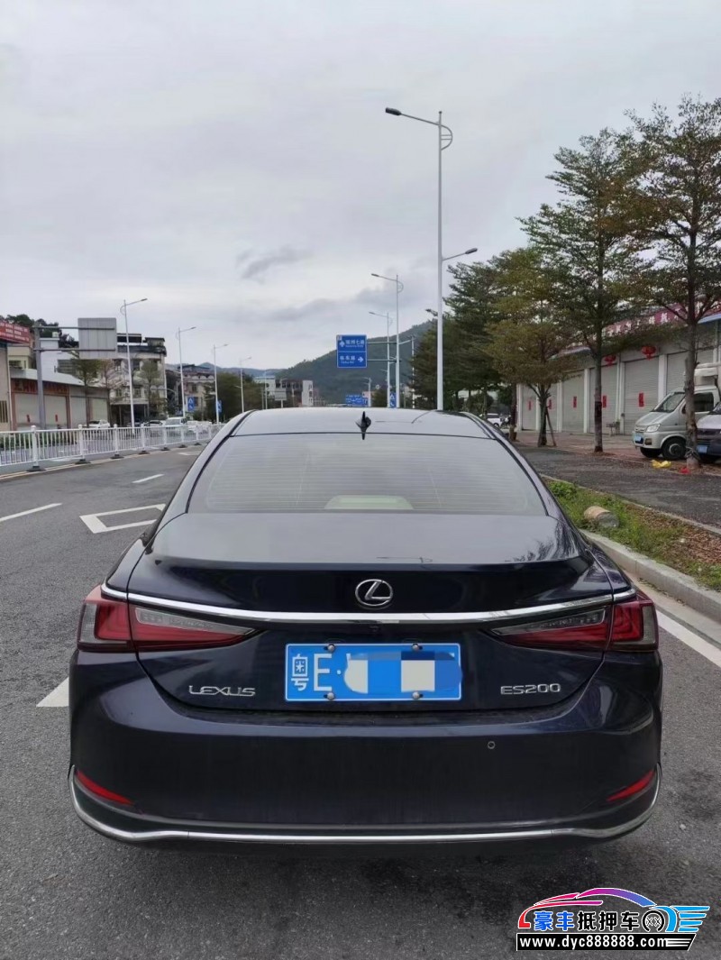 20年雷克萨斯ES轿车抵押车出售