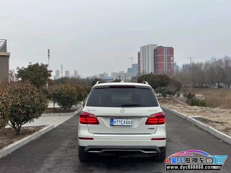 13年奔驰GLSUV抵押车出售