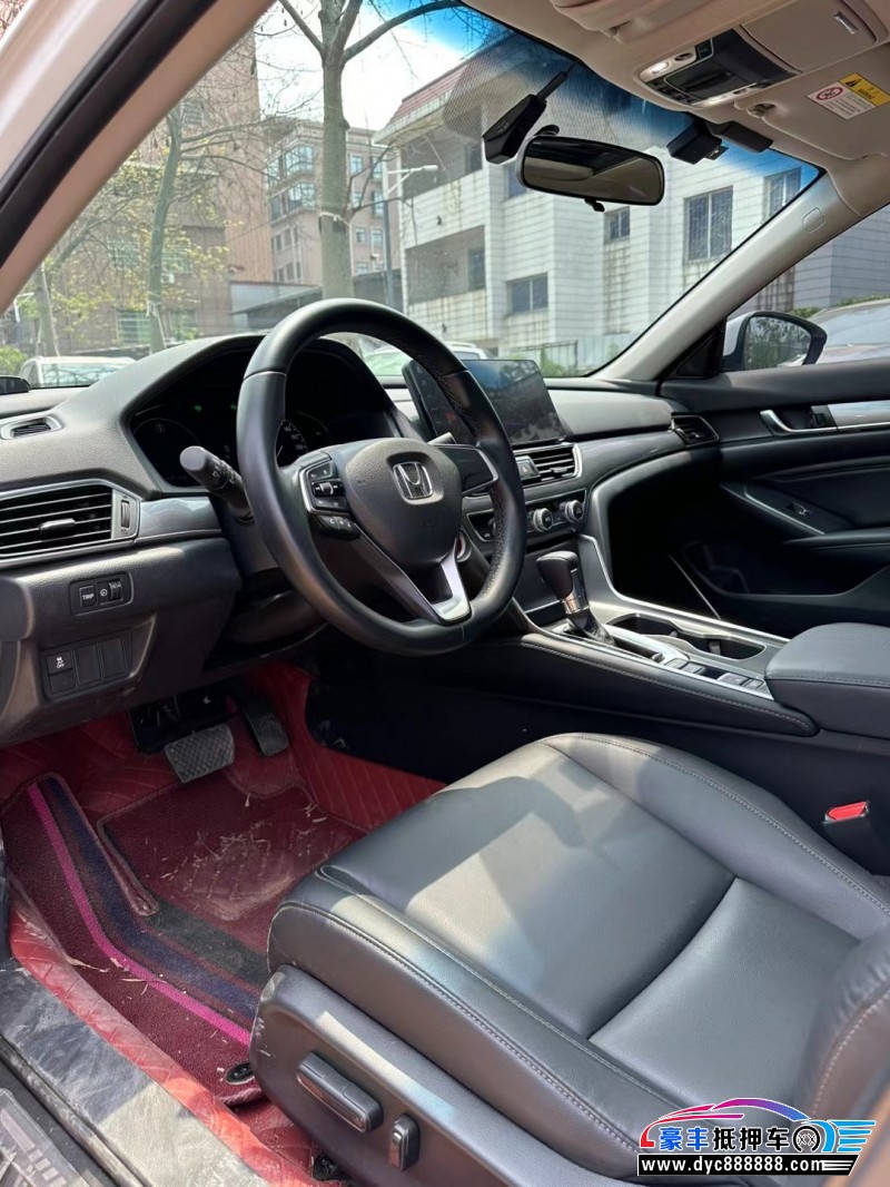 22年本田雅阁轿车抵押车出售