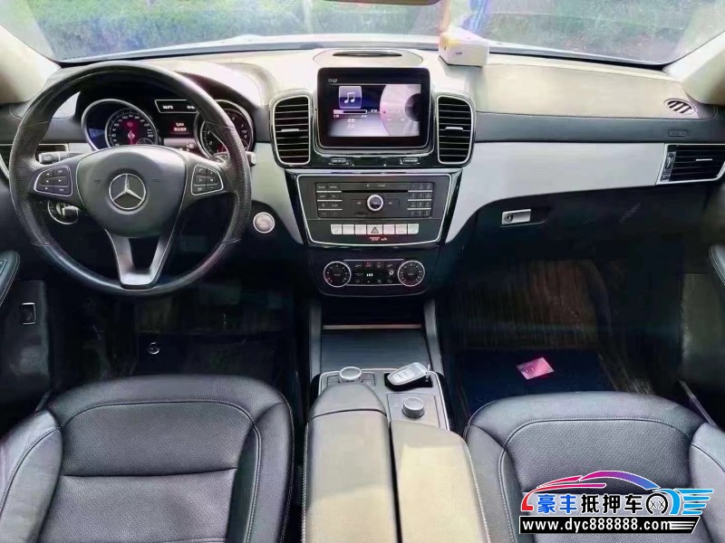 18年奔驰GLE轿车抵押车出售