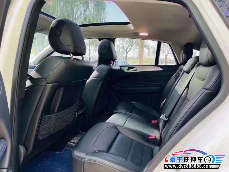 18年奔驰GLE轿车抵押车出售