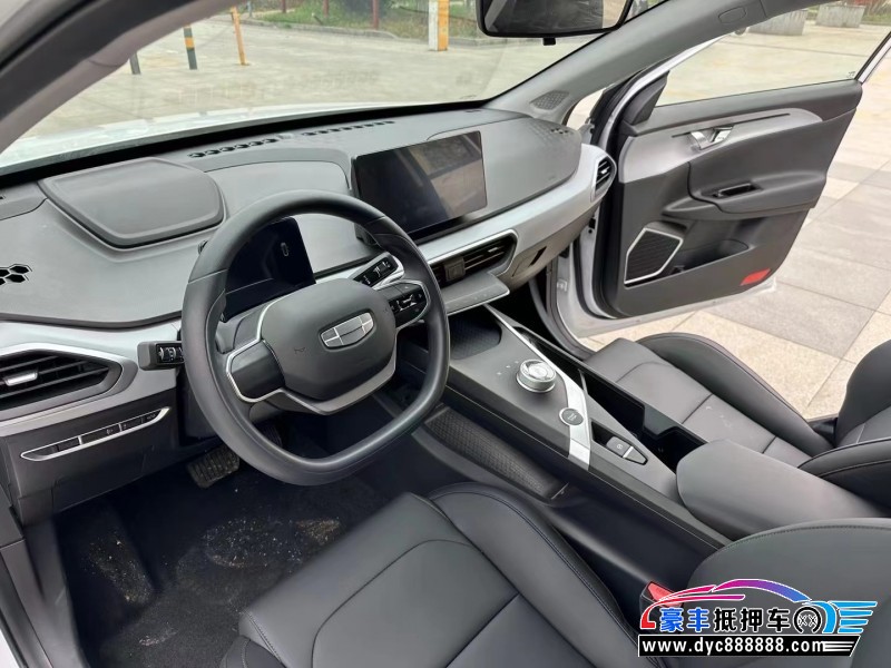 24年吉利几何轿车抵押车出售