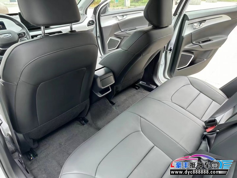 24年吉利几何轿车抵押车出售