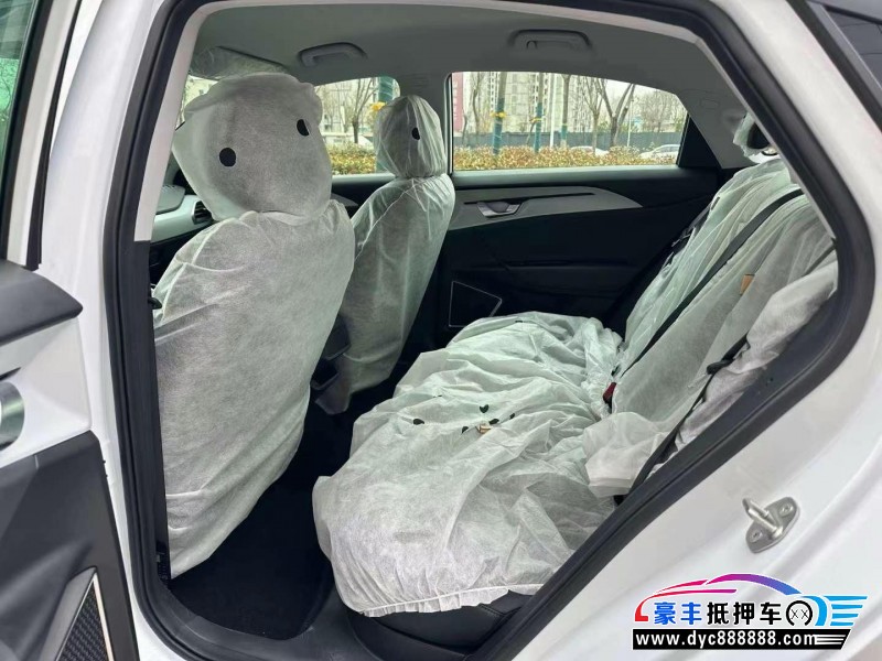 24年吉利几何轿车抵押车出售