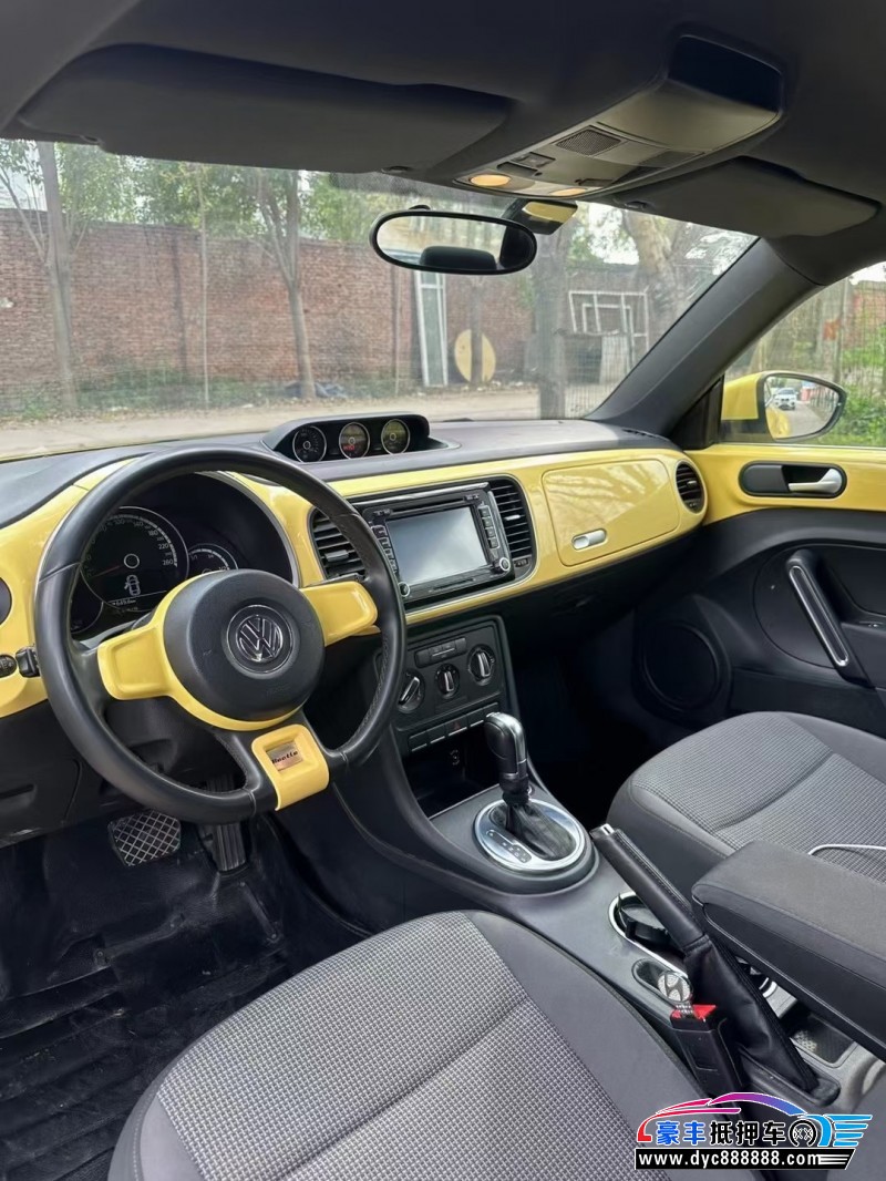 13年大众甲壳虫轿车抵押车出售