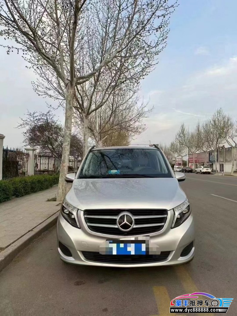 17年奔驰V轿车抵押车出售