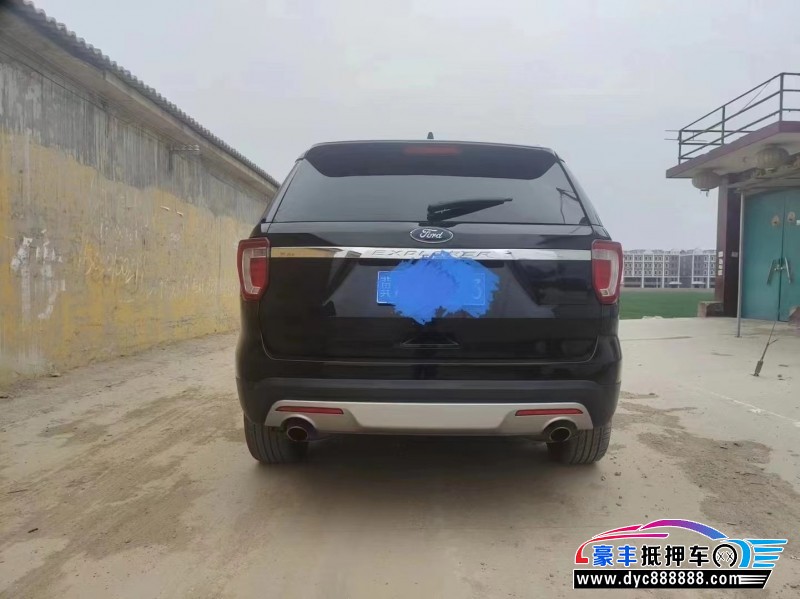 18年福特探险者轿车抵押车出售