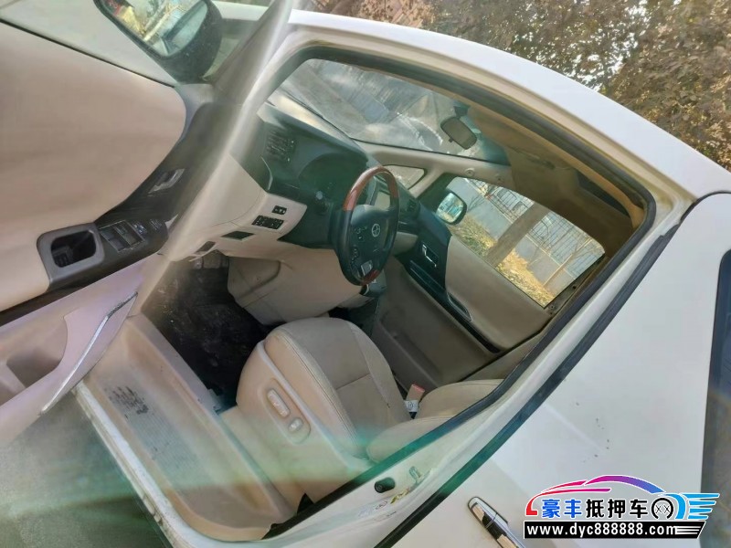 19年九龙艾菲轿车抵押车出售