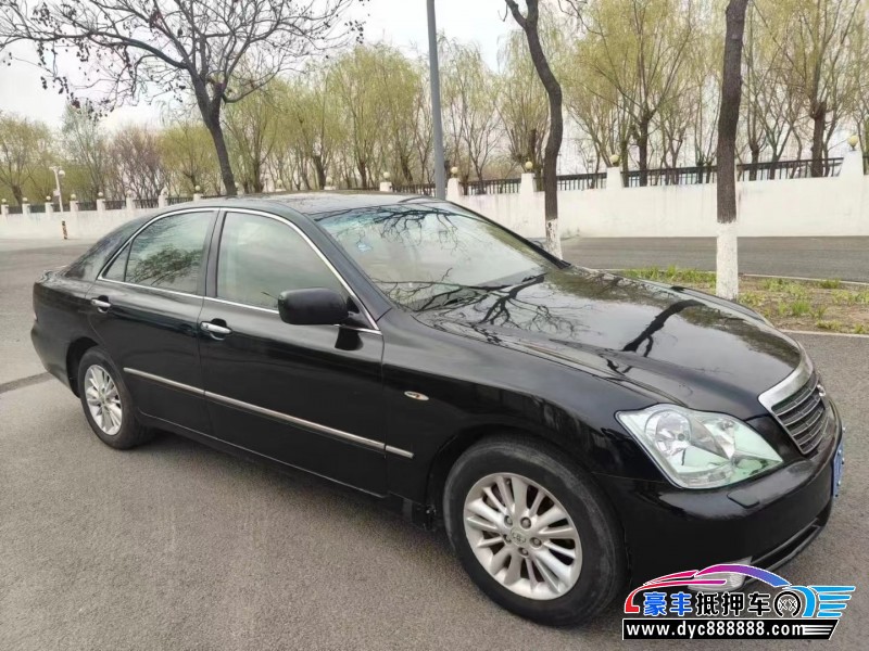 06年丰田皇冠轿车抵押车出售