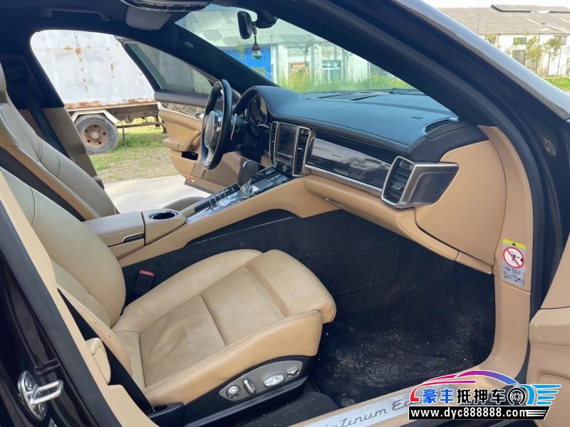 13年保时捷帕纳梅拉轿车抵押车出售