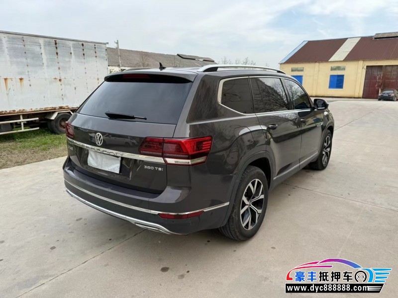 18年大众途昂轿车抵押车出售