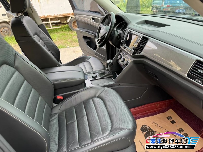 18年大众途昂轿车抵押车出售