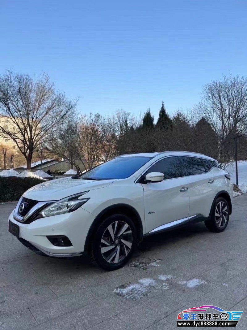 17年日产楼兰轿车抵押车出售