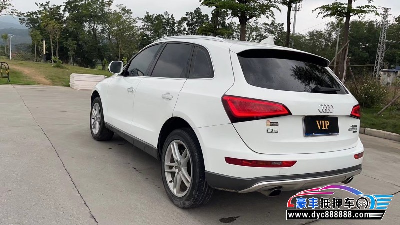 19年奥迪Q5轿车抵押车出售