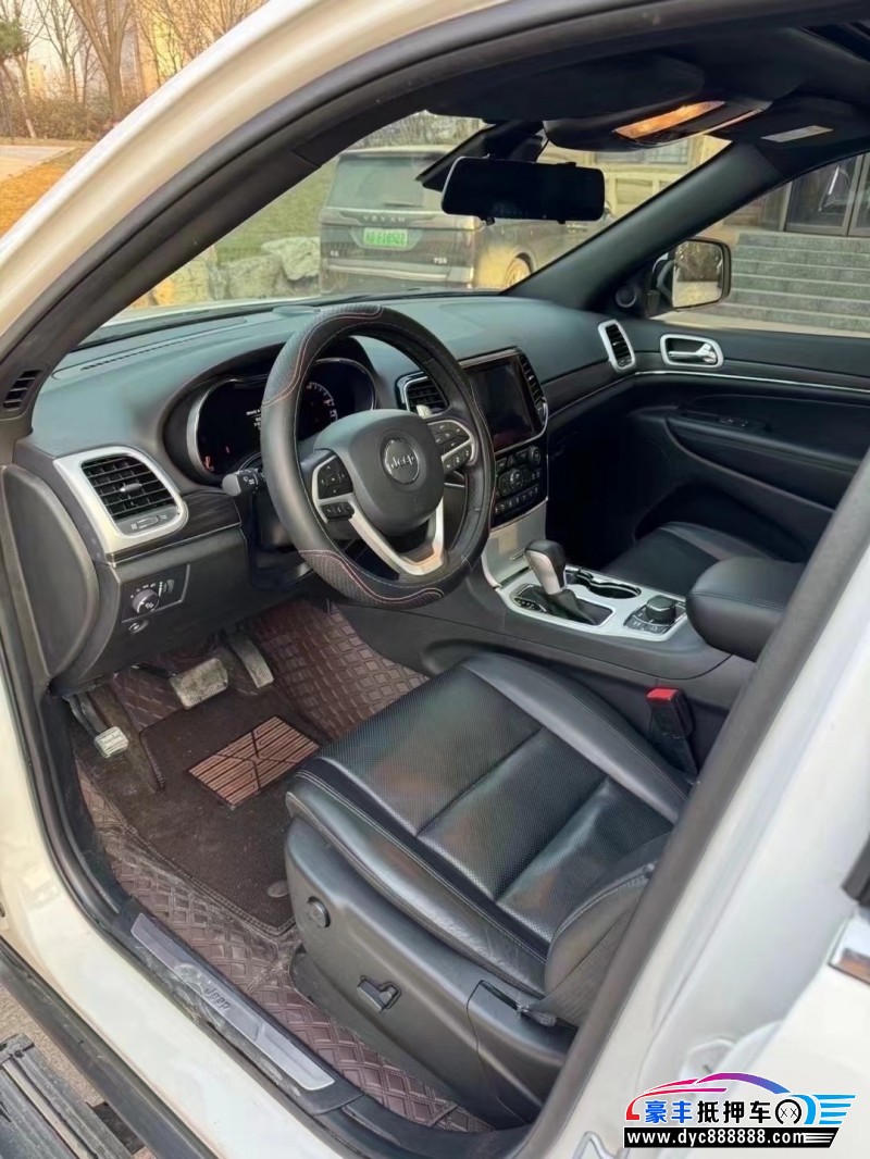 22年Jeep切诺基SUV抵押车出售