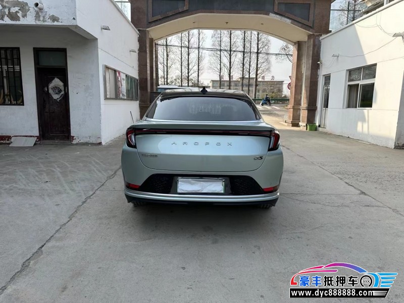 23年极狐阿尔法S轿车抵押车出售