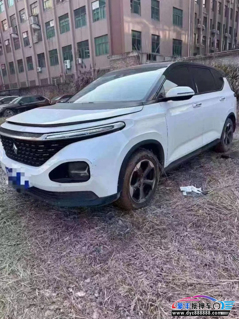 21年宝骏宝骏RM5轿车抵押车出售