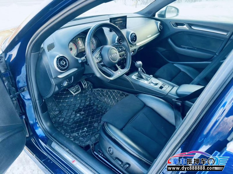 17年奥迪S3轿车抵押车出售