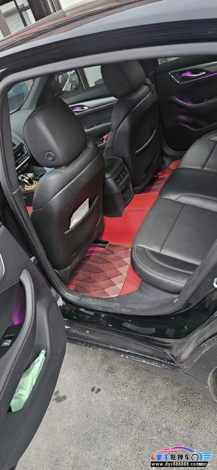 22年凯迪拉克CT5轿车抵押车出售