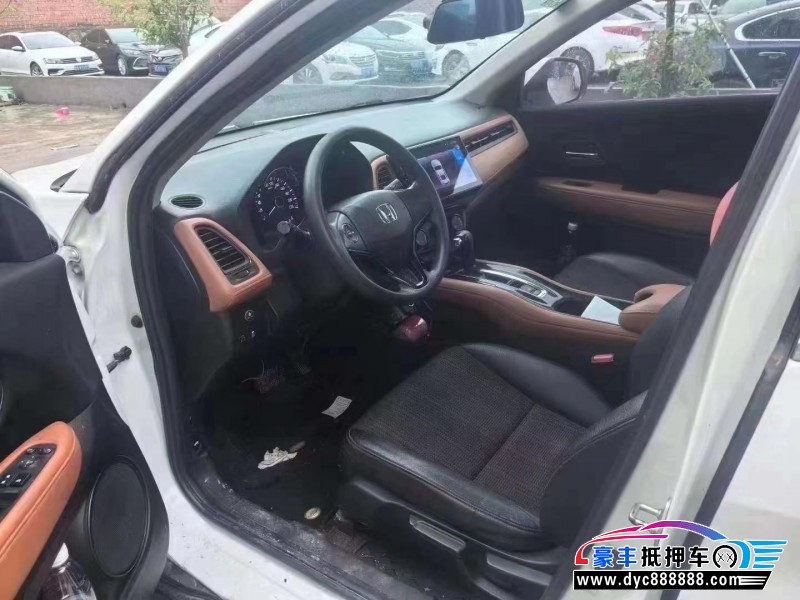 16年本田缤智轿车抵押车出售