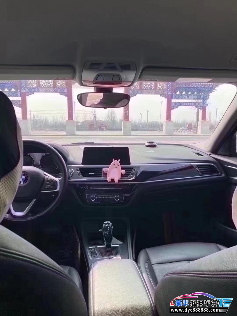 20年宝马1系轿车抵押车出售