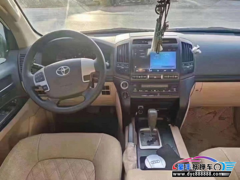 16年丰田兰德酷路泽（陆巡）轿车抵押车出售